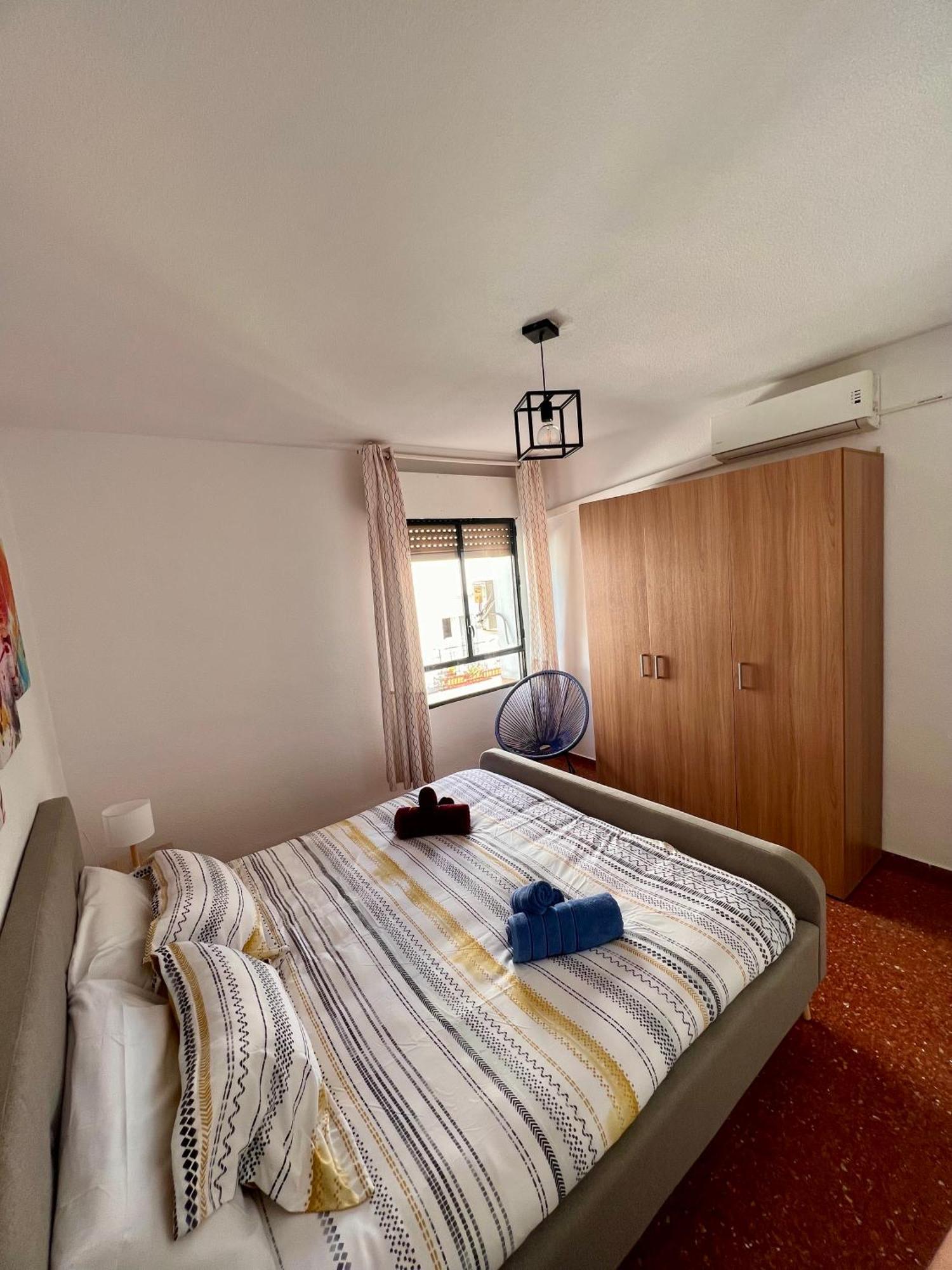 Amplio Apartamento Familiar Con Parking Privado En Pleno Centro De Cordoue Extérieur photo