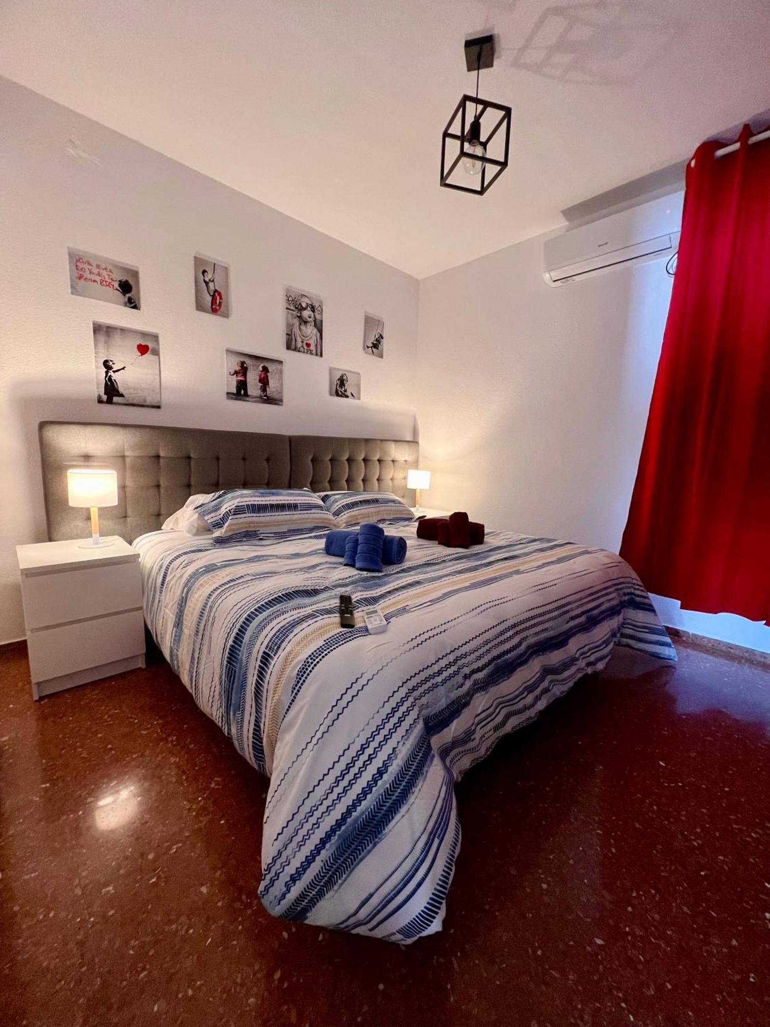 Amplio Apartamento Familiar Con Parking Privado En Pleno Centro De Cordoue Extérieur photo
