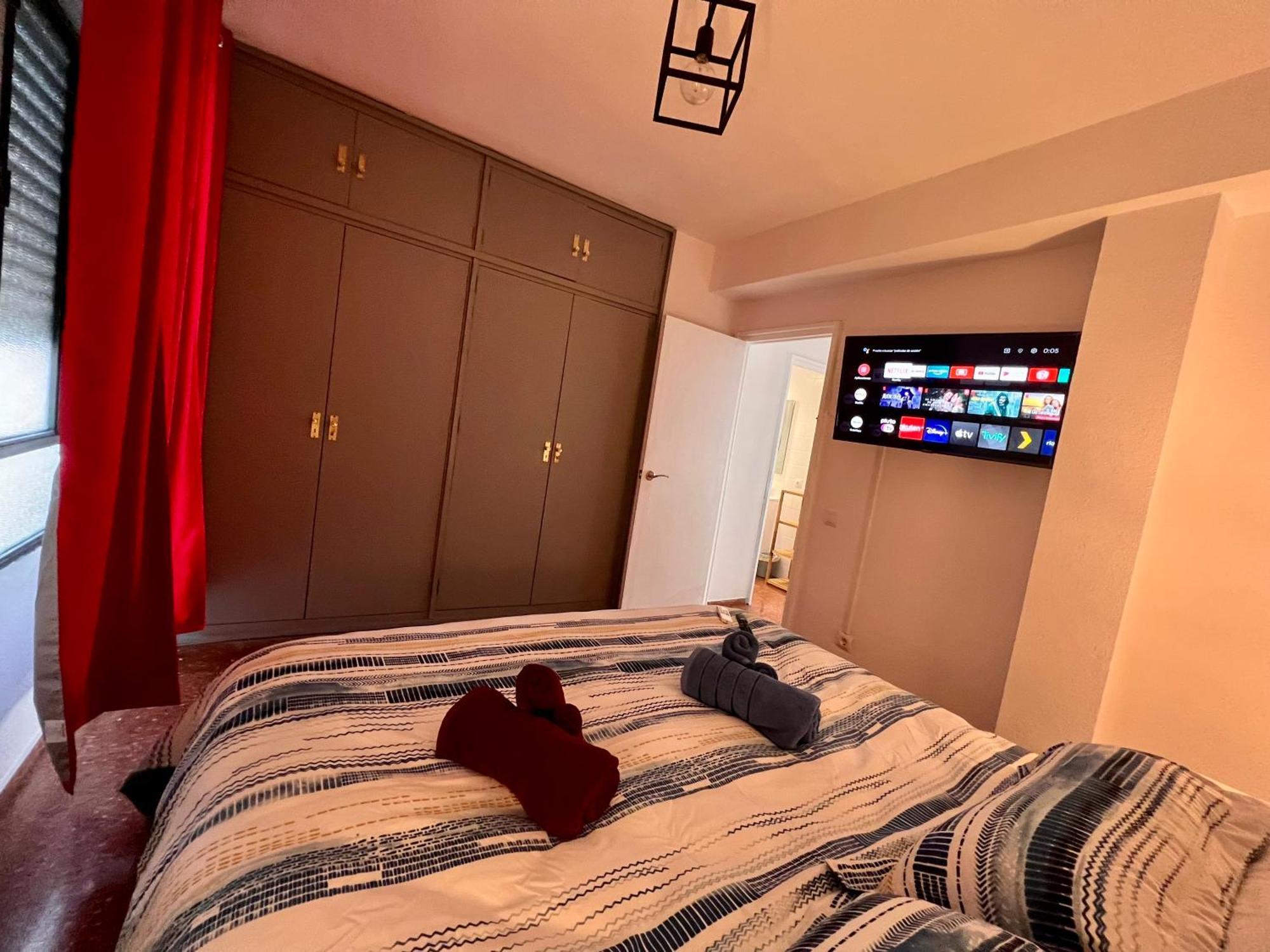 Amplio Apartamento Familiar Con Parking Privado En Pleno Centro De Cordoue Extérieur photo