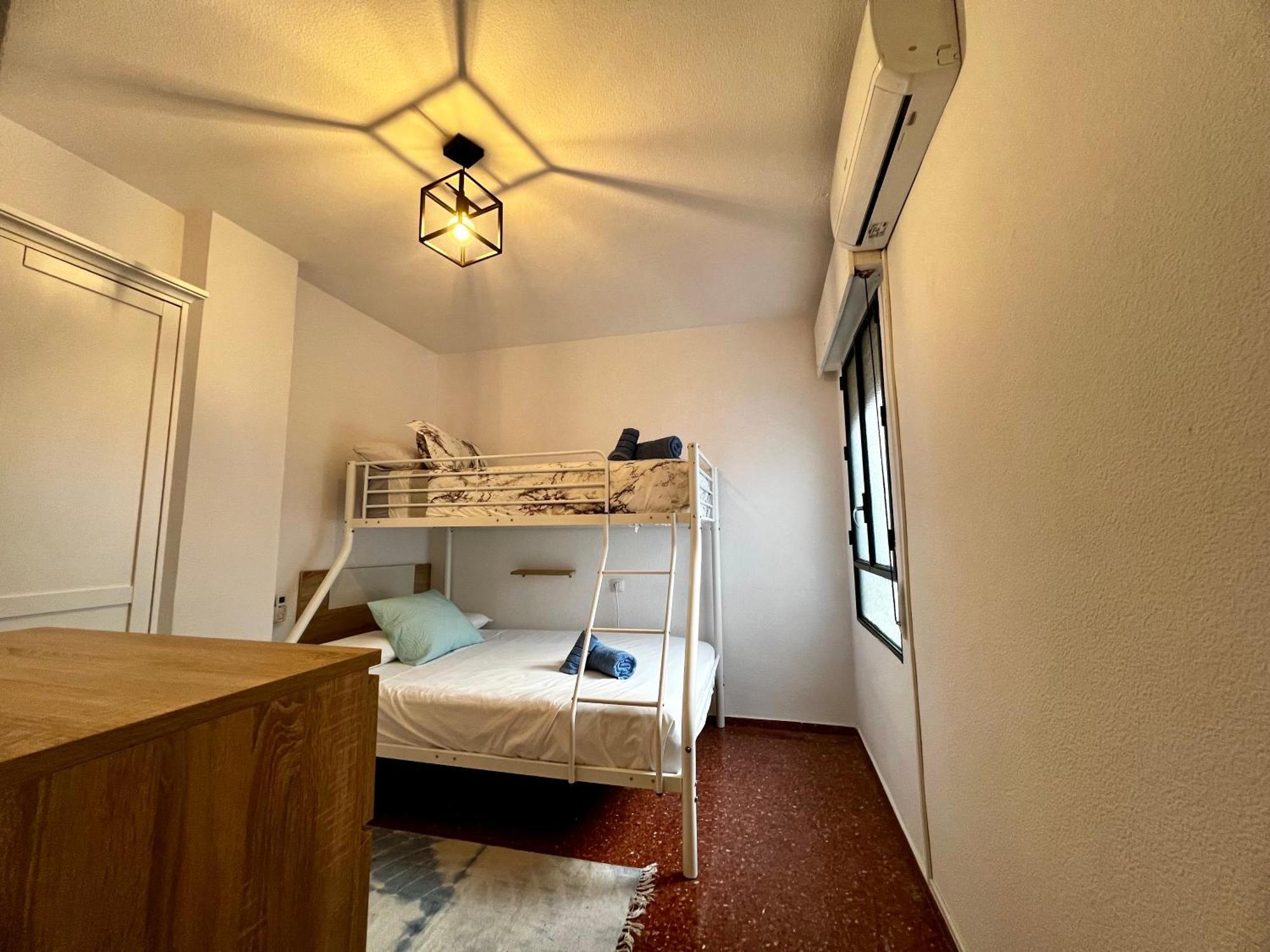 Amplio Apartamento Familiar Con Parking Privado En Pleno Centro De Cordoue Extérieur photo